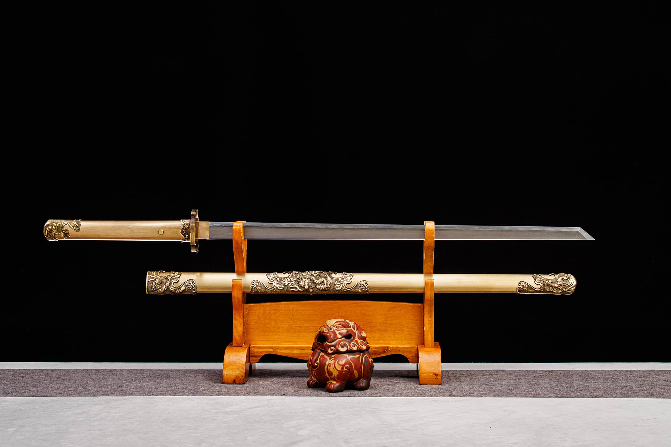 龙麟玄锋&middot;金枭唐刀（俗称：金枭唐横刀）