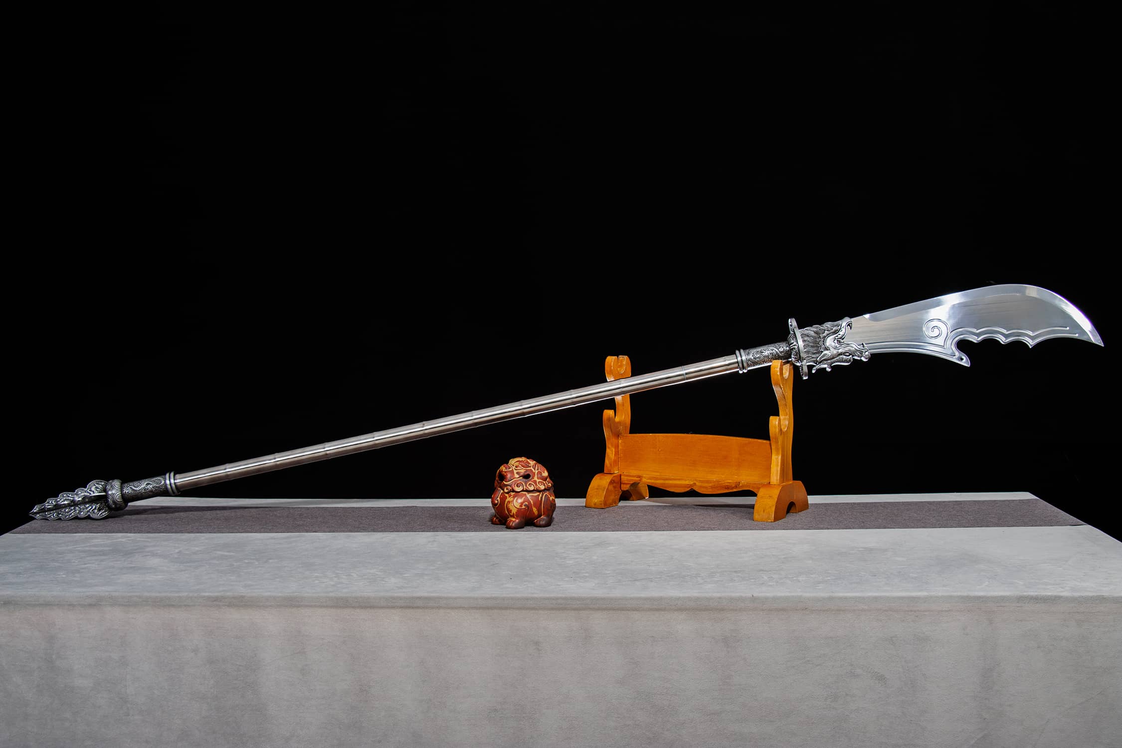 青龙偃月刀（俗称：冷艳锯）